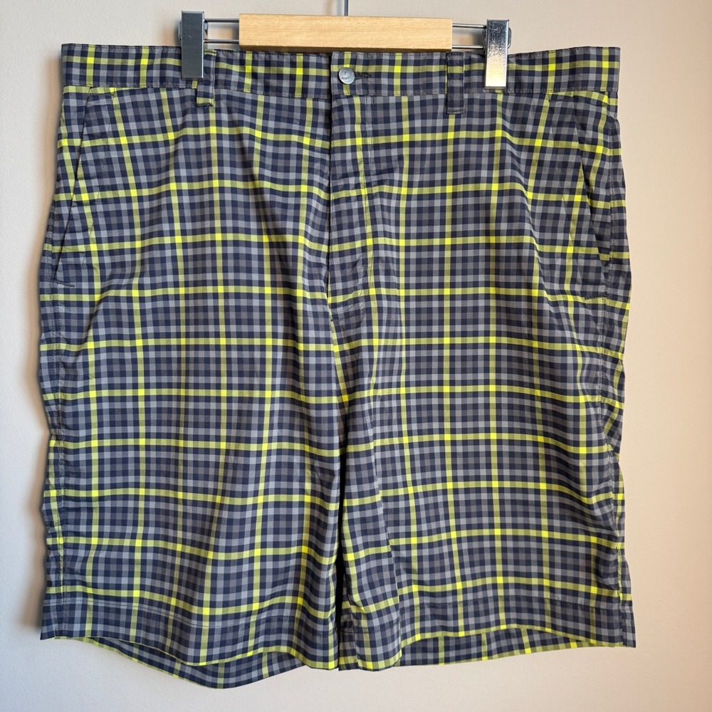 Callaway Men's Plaid Golf Shorts Size 38 Gray Yellow Flat Front Preppy Gingham